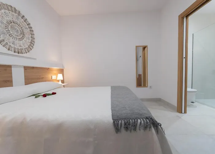 Turisticos De La Abuela Carmen Estepona